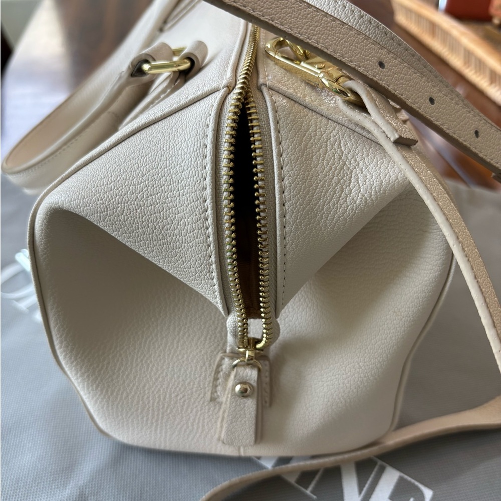 EUC Ora Delphine Satchel in Bone Pebbled Leather w/Dust Bag - Picture 6 of 11